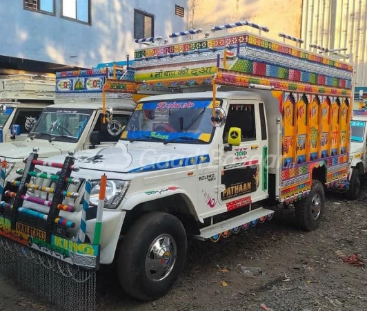 MAHINDRA BIG BOLERO PICK UP