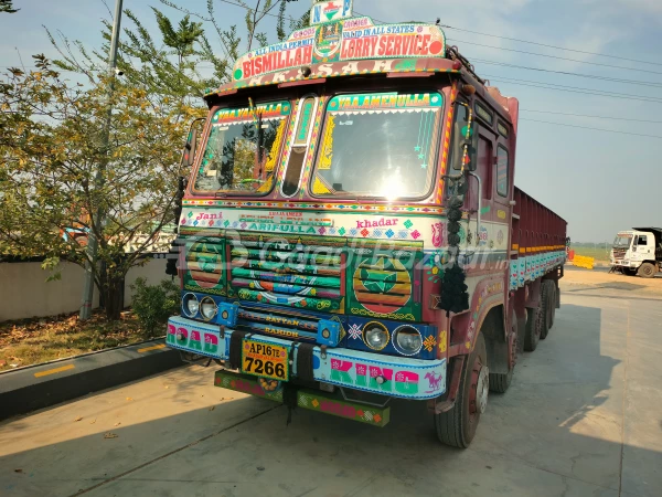 ASHOK LEYLAND 3718