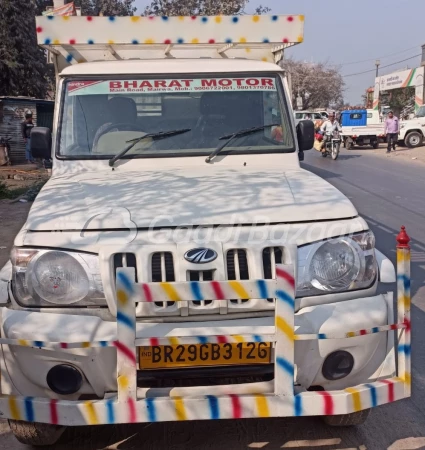 MAHINDRA Bolero Pik-Up