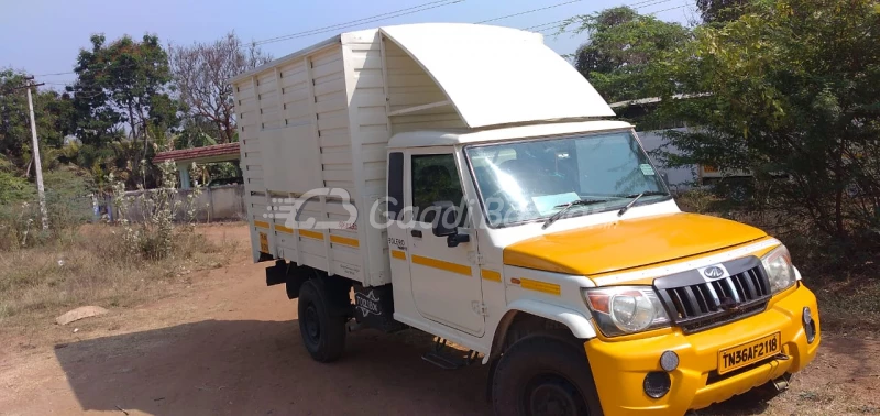 MAHINDRA Bolero Camper