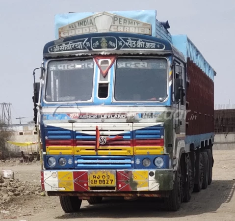 ASHOK LEYLAND 3718