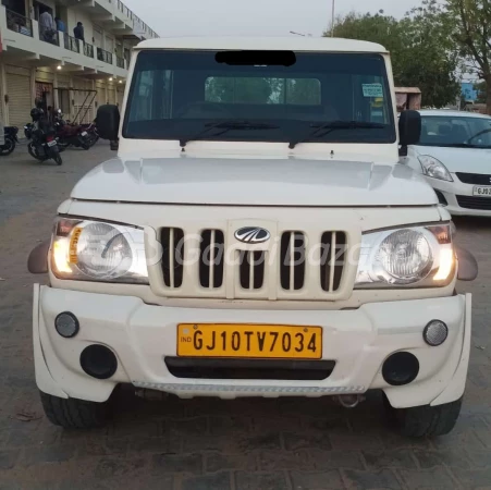 MAHINDRA Bolero Camper