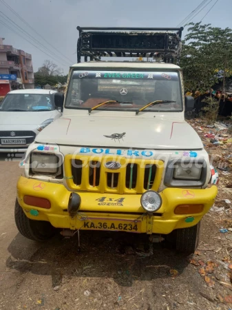 MAHINDRA Bolero Maxitruck CBC