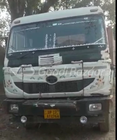 TATA MOTORS  SIGNA 4923