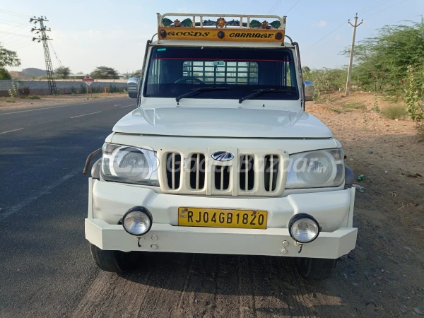 MAHINDRA Bolero Pik-Up