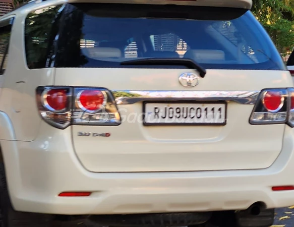 TOYOTA FORTUNER