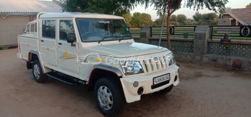 MAHINDRA Bolero Camper