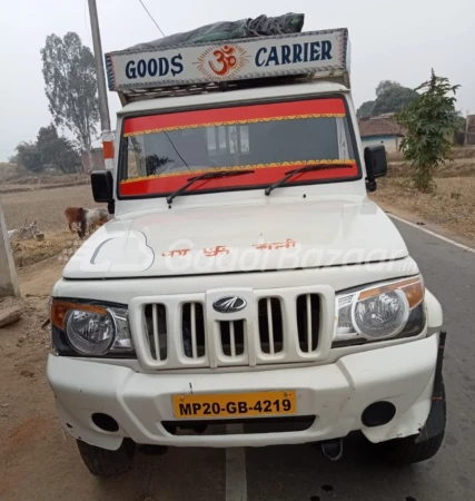 MAHINDRA Bolero Pik-Up