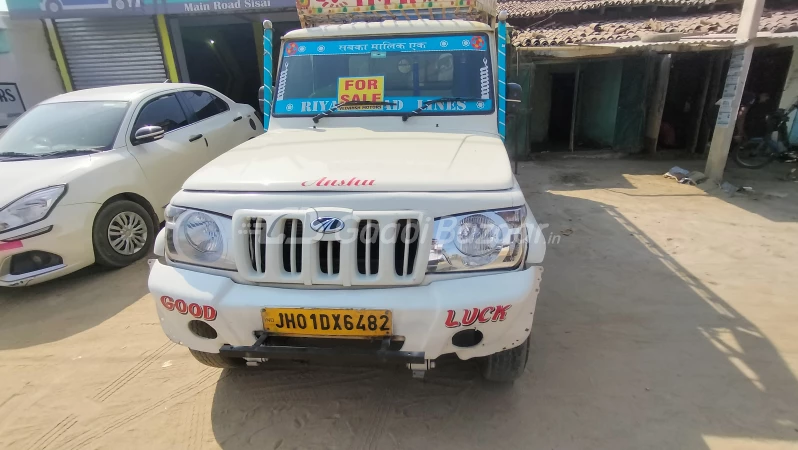 MAHINDRA Bolero Pik-Up