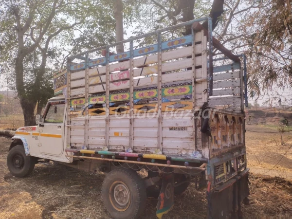 MAHINDRA Bolero Pik-Up