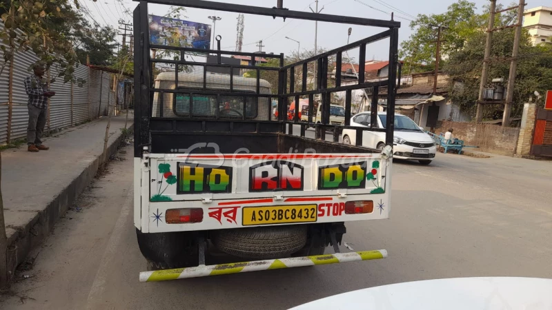 MAHINDRA Bolero Maxitruck Plus