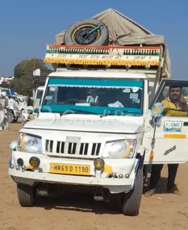 MAHINDRA Bolero Maxitruck Plus