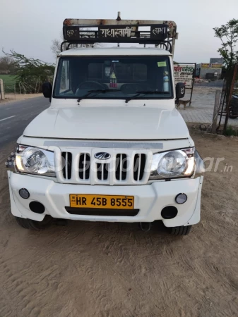 MAHINDRA Bolero Pik-Up