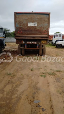 ASHOK LEYLAND U 4923