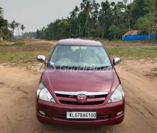 TOYOTA INNOVA