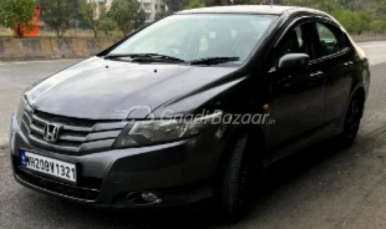 MARUTI SUZUKI SWIFT