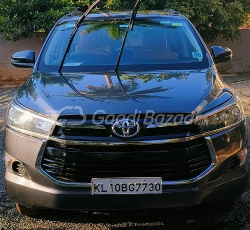 TOYOTA INNOVA CRYSTA