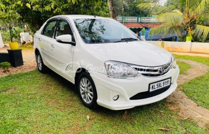 TOYOTA Etios Liva