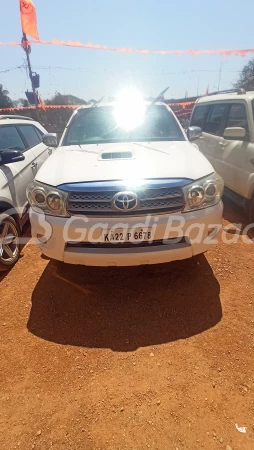 TOYOTA FORTUNER