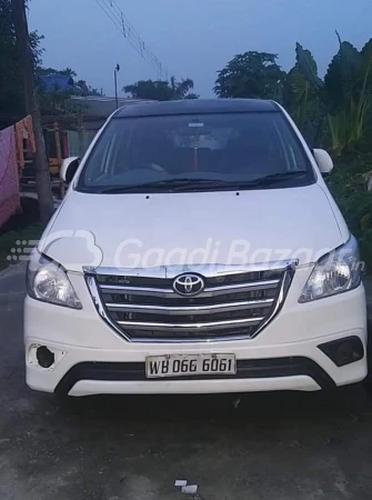 TOYOTA INNOVA