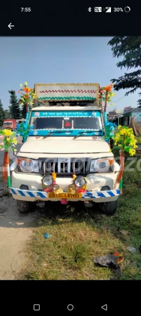 MAHINDRA Bolero Pik-Up