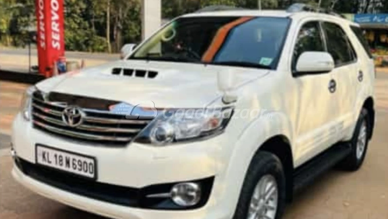 TOYOTA FORTUNER