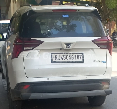 MAHINDRA XUV700