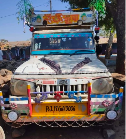 MAHINDRA Bolero Maxitruck Plus