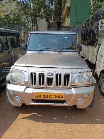 MAHINDRA Bolero Camper