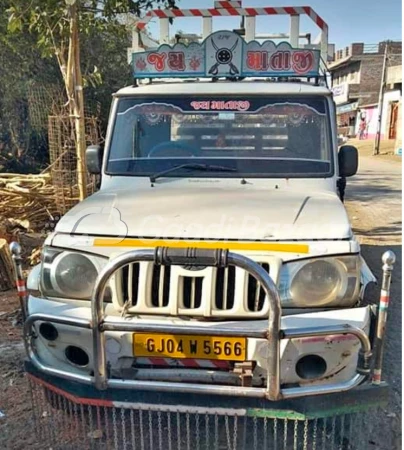 MAHINDRA Bolero Maxitruck Plus