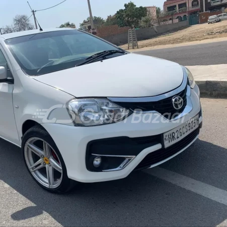 TOYOTA Etios Liva [2014-2016]