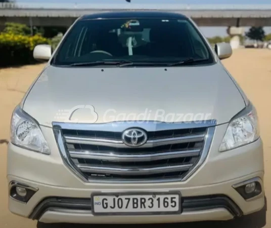 TOYOTA Innova [2015-2016]