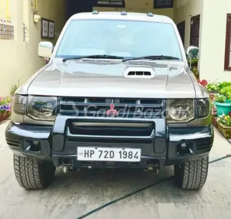 MISTUBISHI MOTORS LTD Pajero