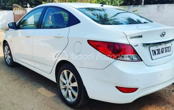 HYUNDAI Verna [2011-2015]