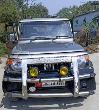 MAHINDRA BOLERO