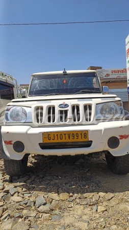 MAHINDRA Bolero Camper