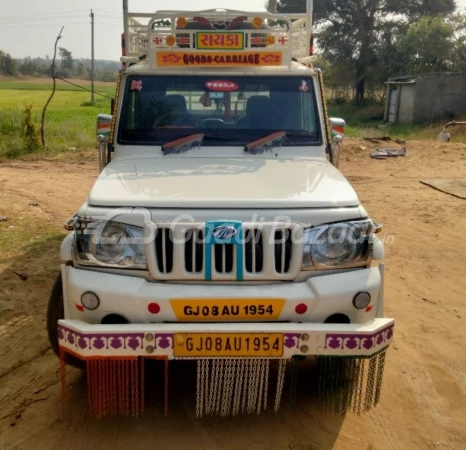 MAHINDRA Bolero Pik-Up