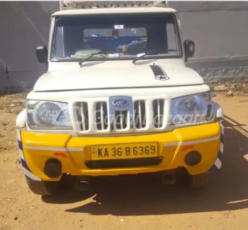 MAHINDRA Bolero Maxitruck Plus