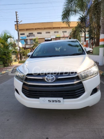 TOYOTA INNOVA CRYSTA