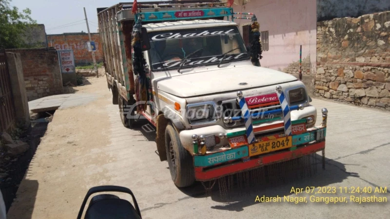 MAHINDRA Bolero Camper