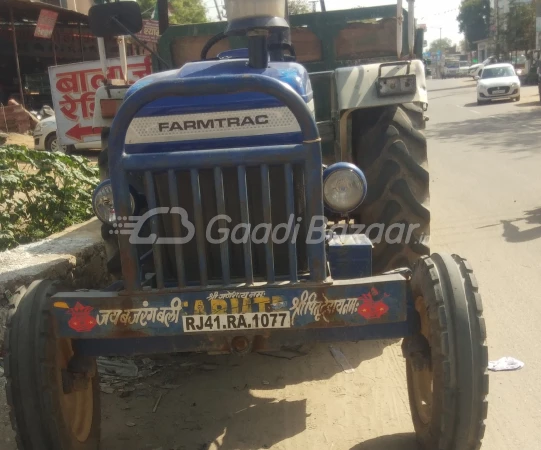 Escorts Farm Trac 35