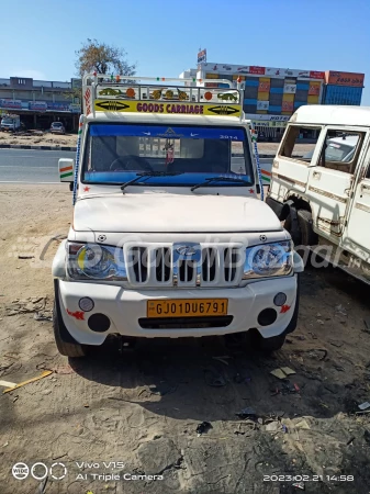 MAHINDRA Bolero Maxitruck Plus