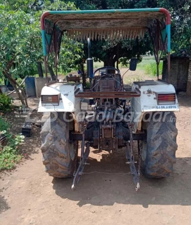 Escorts Powertrac 439 Ds Plus
