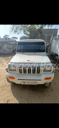 MAHINDRA Bolero Camper