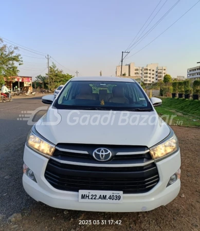 TOYOTA INNOVA CRYSTA