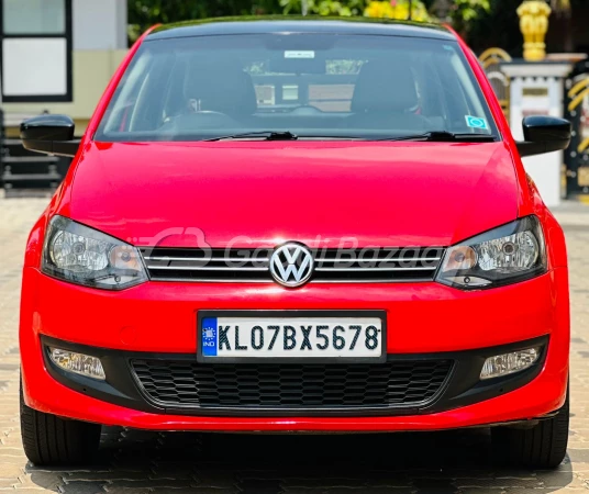 VOLKSWAGEN Polo