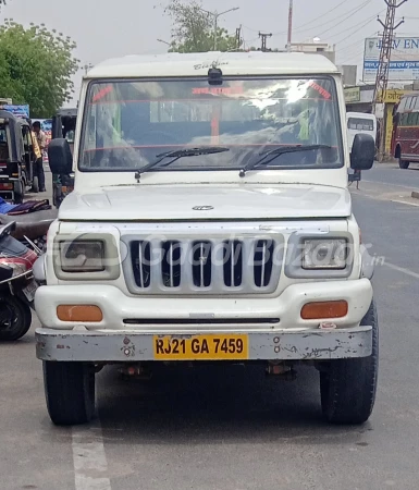 MAHINDRA Bolero Camper