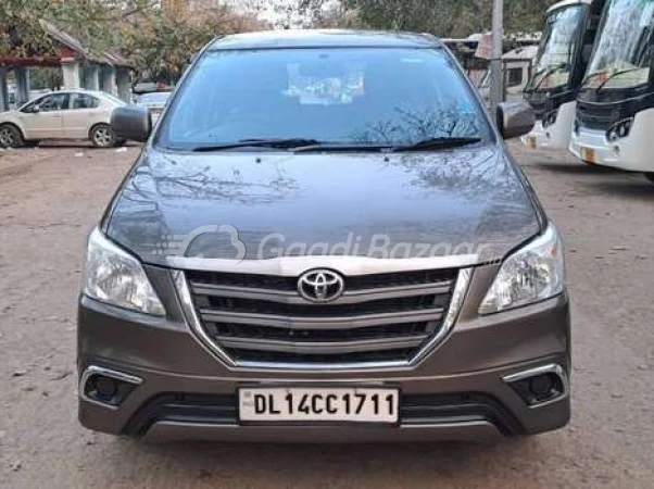 TOYOTA Innova [2015-2016]