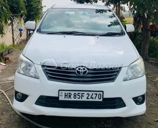 TOYOTA Innova [2009-2012]