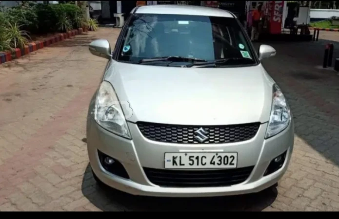 MARUTI SUZUKI SWIFT